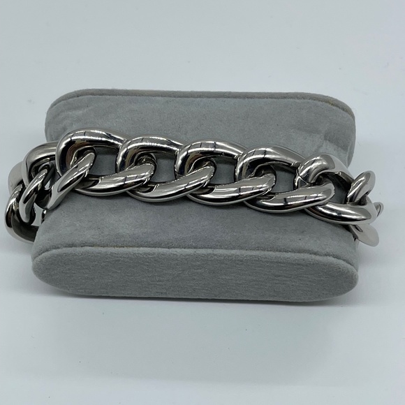 Silvertone Curblink Bracelet with Removable Link - Picture 1 of 3
